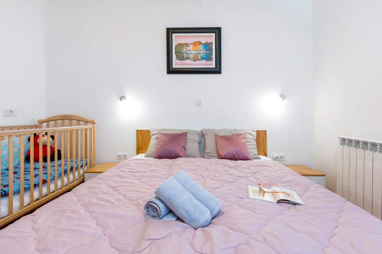 Apartment Kris Пула Екстериор снимка