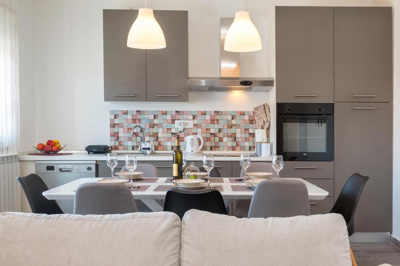 Apartment Kris Пула Екстериор снимка