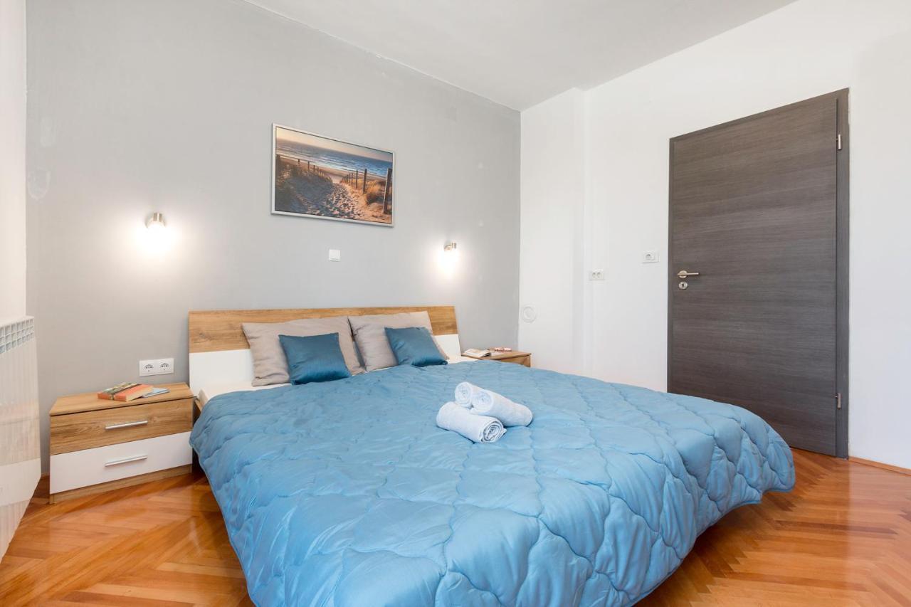 Apartment Kris Пула Екстериор снимка