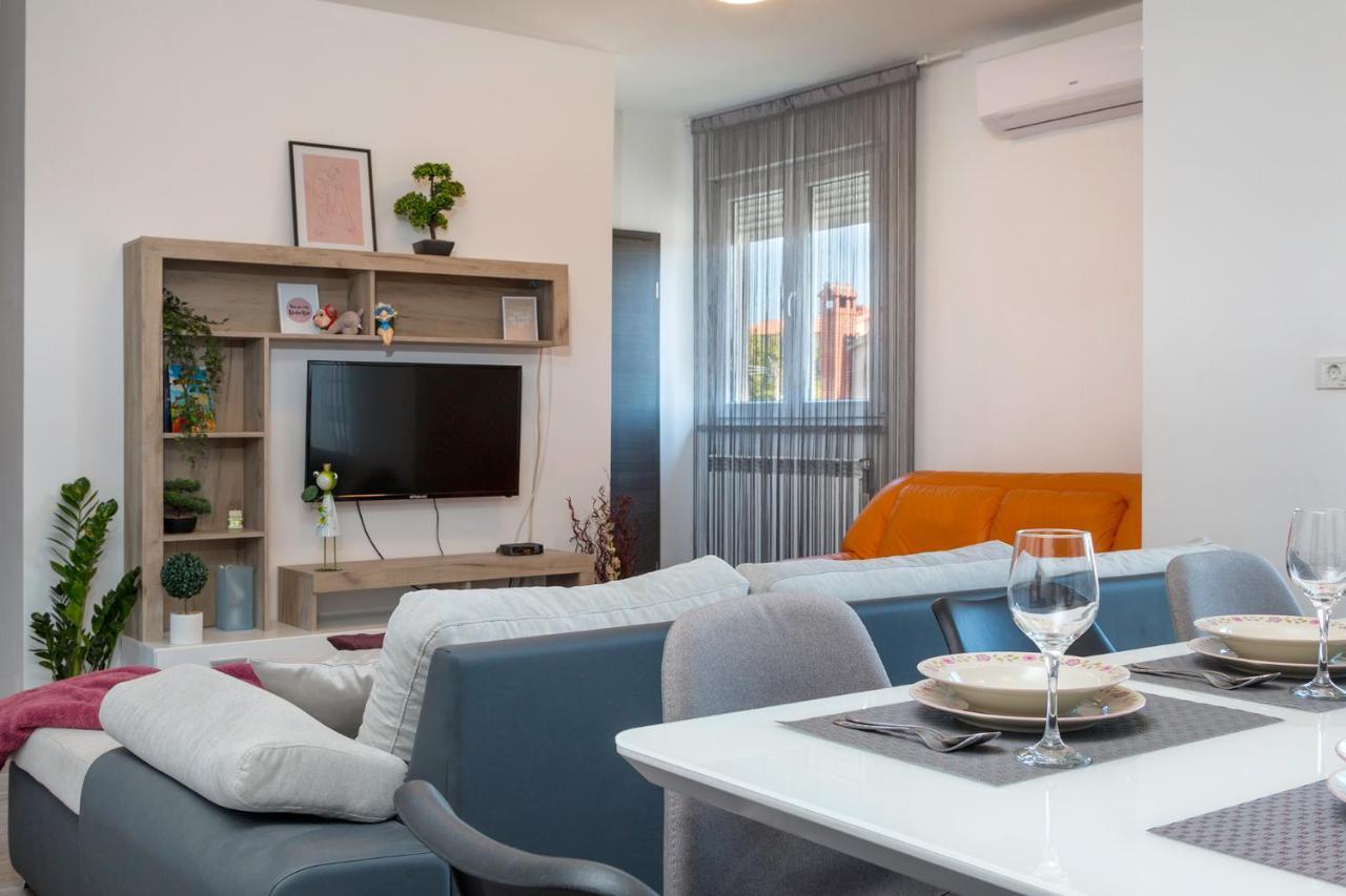 Apartment Kris Пула Екстериор снимка